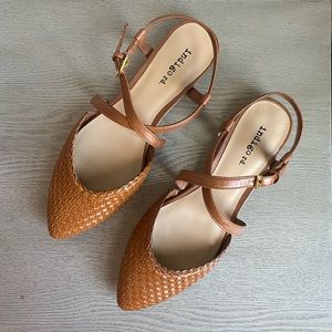 Sling back flats. Beautiful tan color with woven texture, pointed toe.